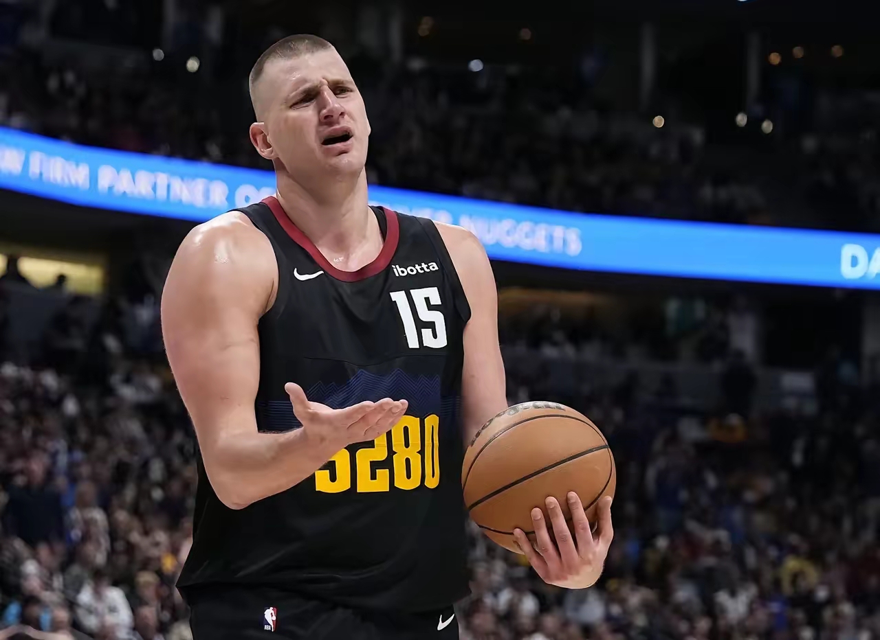 包含灰熊负尼克斯，里克-博谈赛后失利表现的词条