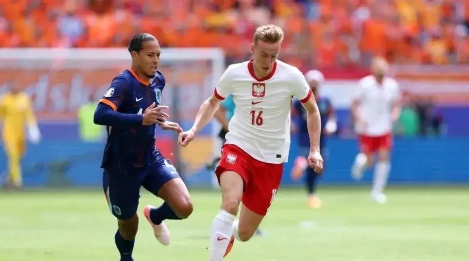 爱游戏登录入口-荷兰队宣布阵容调整，挑战俄罗斯队