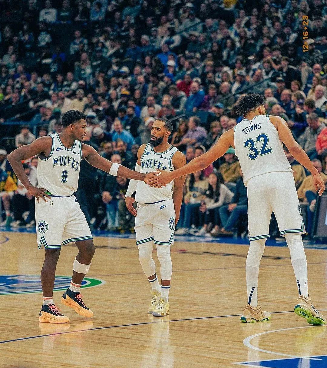 爱游戏官网网页版入口-尼克斯队球员表示团结一致定能取胜