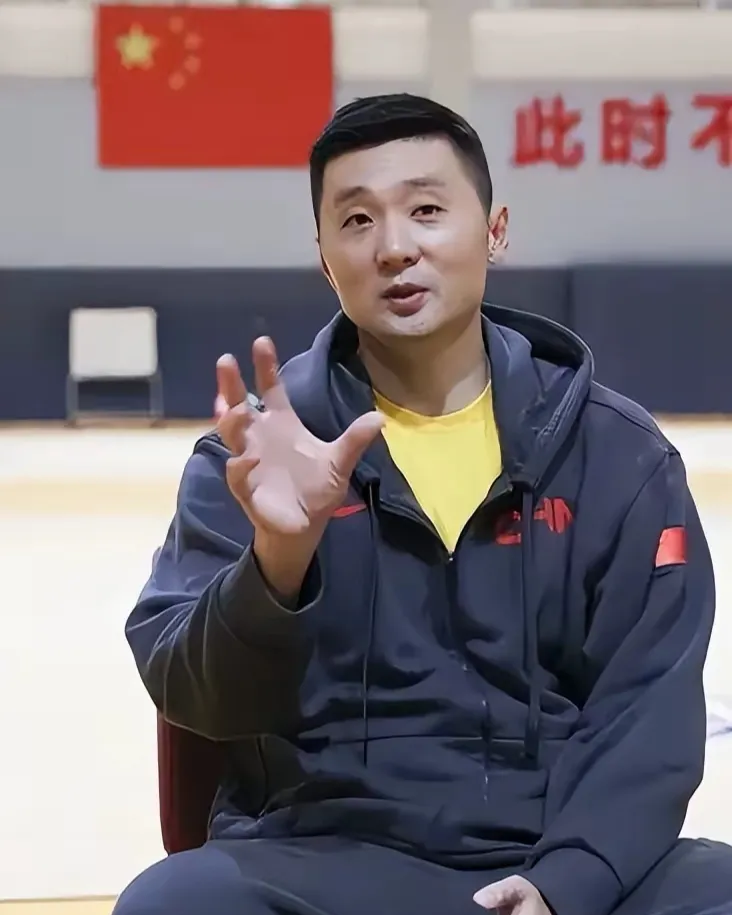 爱游戏亚洲官网-球队助教意外辞职，球迷呼吁俱乐部关注队伍稳定的简单介绍