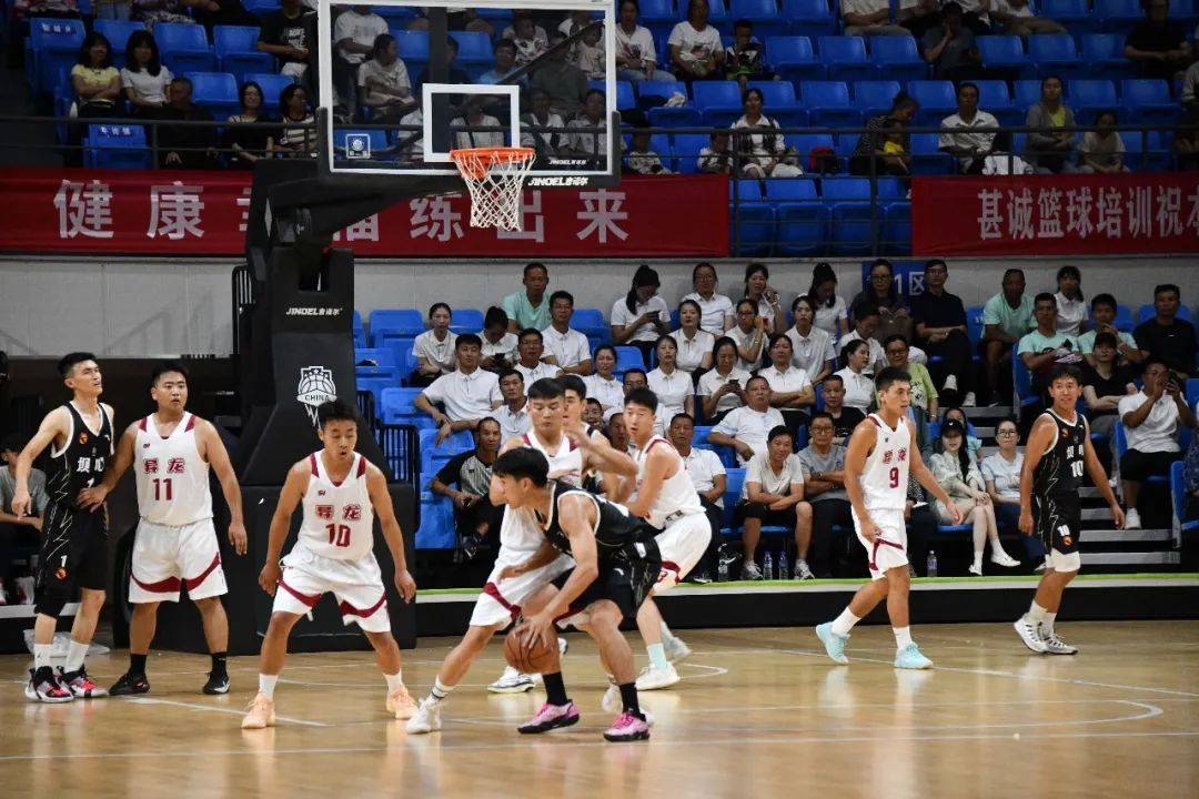 竞技篮球赛事即将在国内开幕