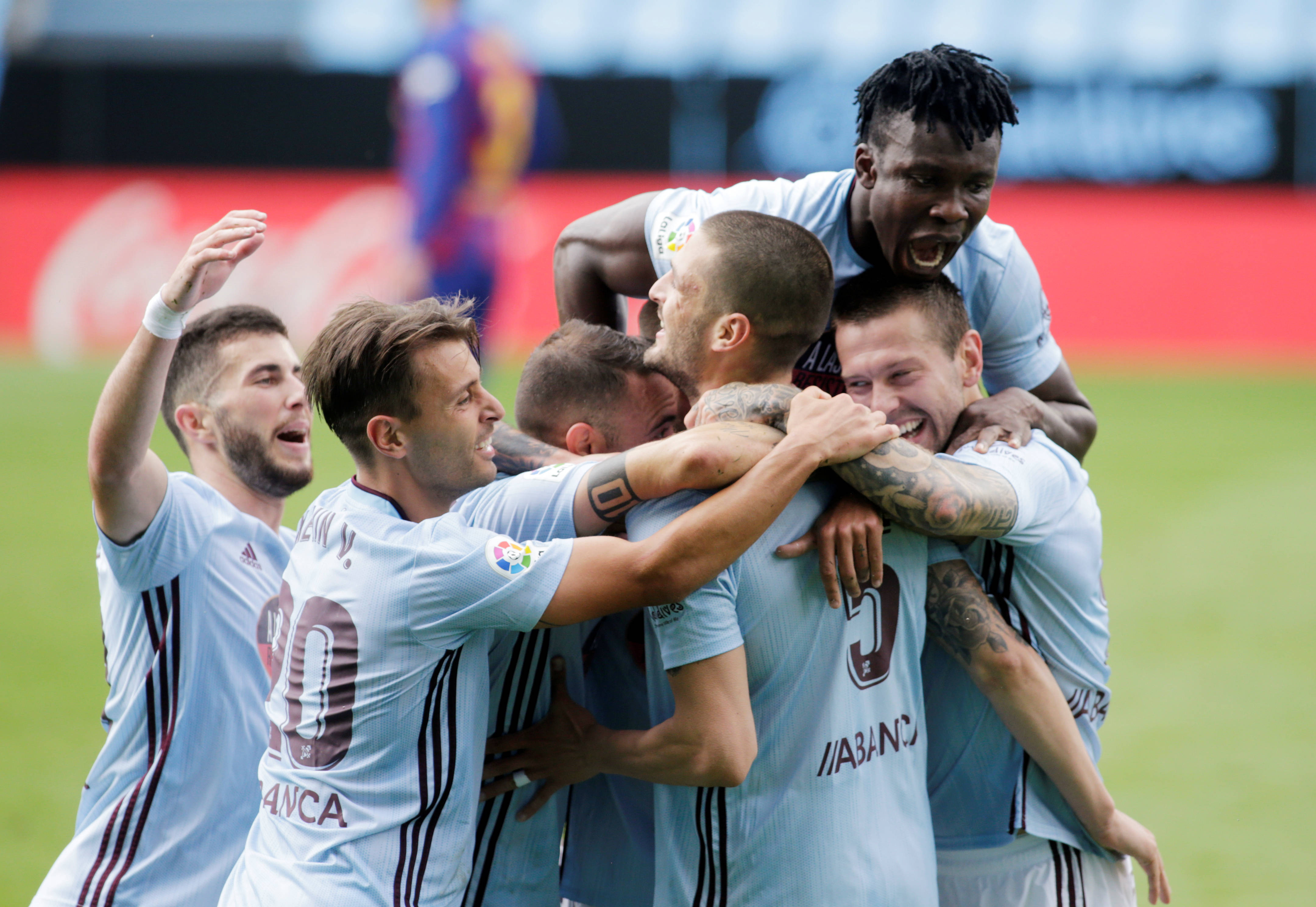 爱游戏官方登录入口-国际足球大赛，胜负之争令人期待