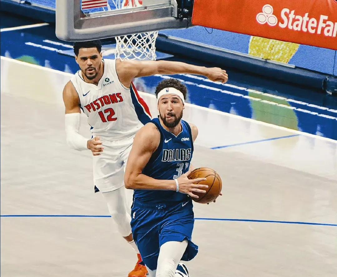 爱游戏app下载-关于火箭客场胜小牛霍华德锁定内线拿下两双的信息