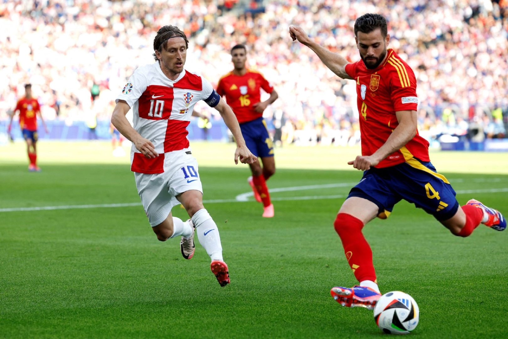 爱游戏官网入口-西班牙在对阵克罗地亚的比赛中获胜