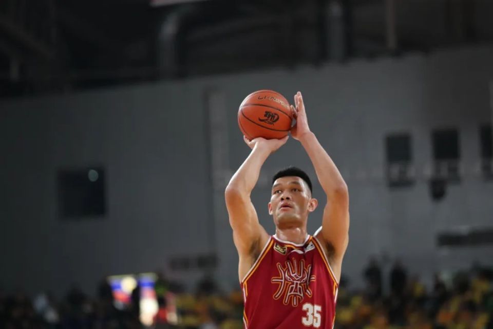 包含山西汾酒队主场大胜,取得三连胜的词条 包含山西汾酒队主场大胜,取得三连胜的词条