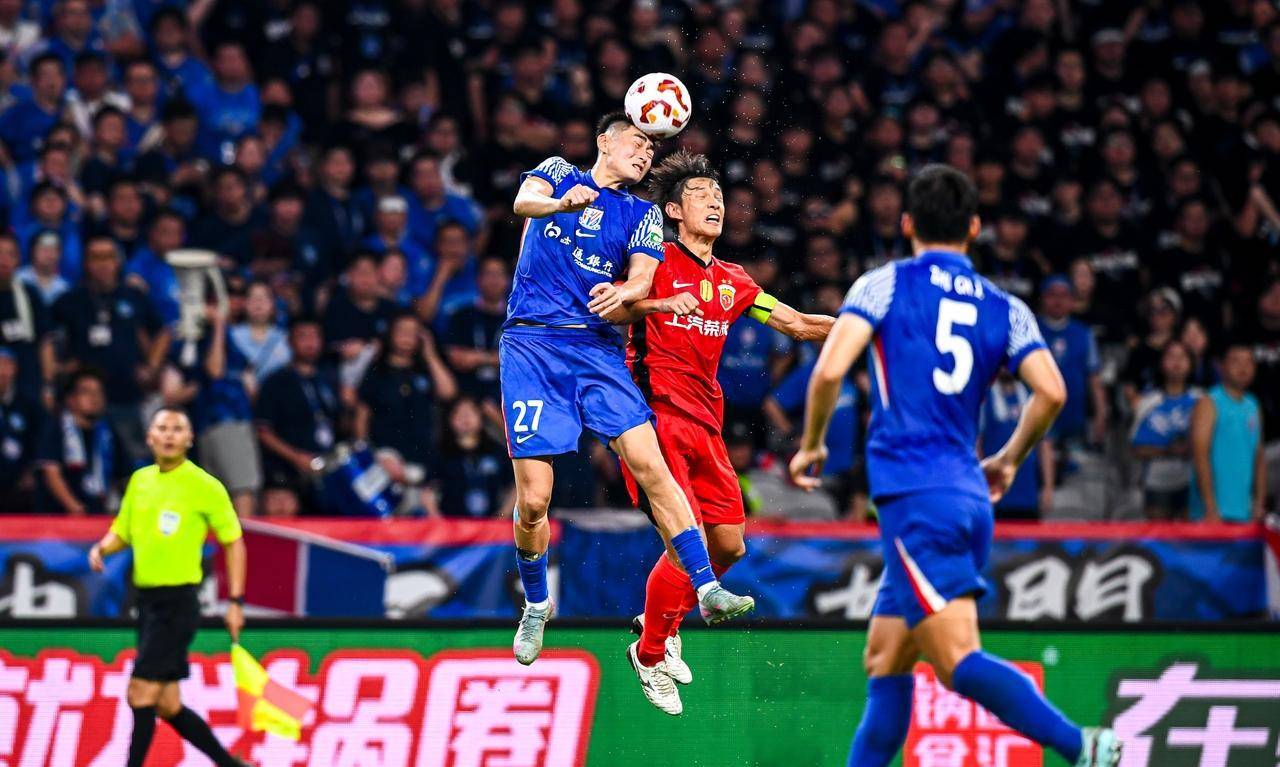 申花主场逆转重庆力帆，稳固争冠地位