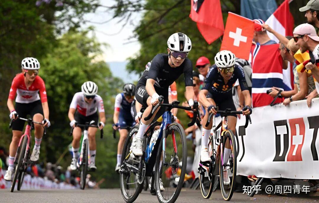 加拿大运动员在自行车比赛中领先 加拿大运动员在自行车比赛中领先