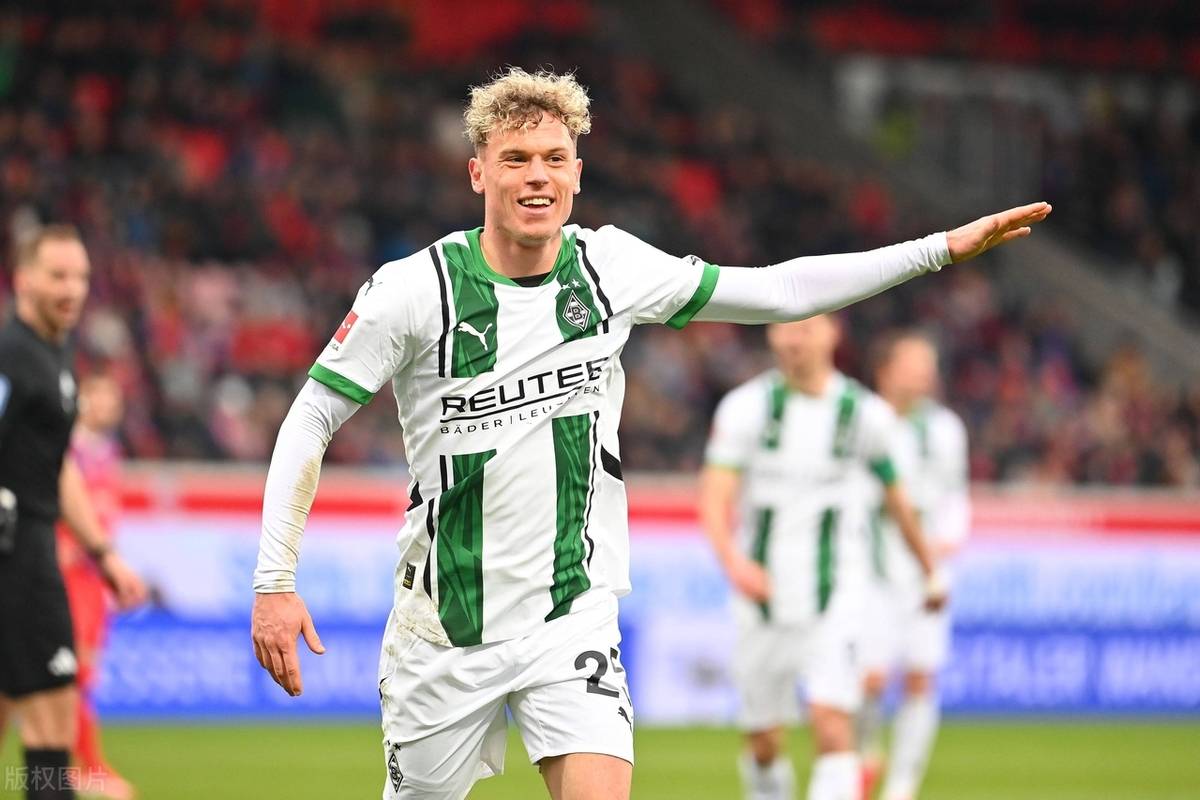 莱比锡客场击败门兴格拉德巴赫，